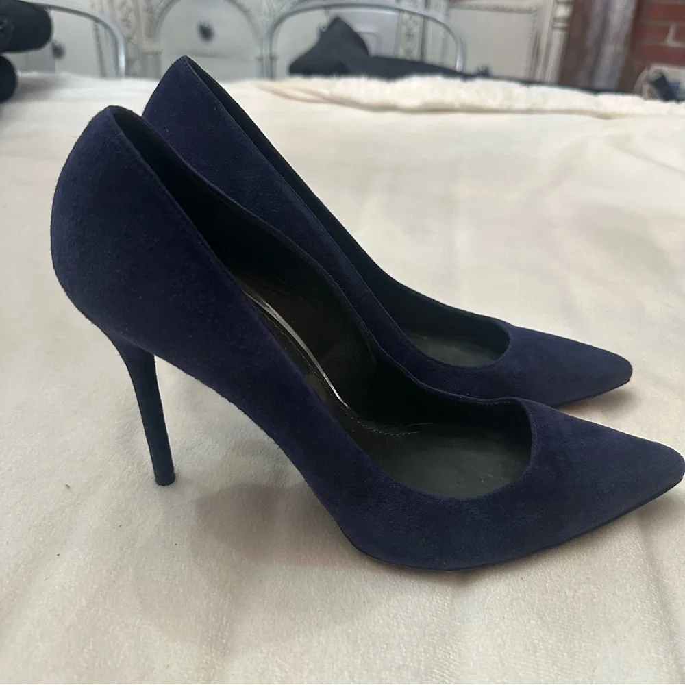 Stuart Weitzman Blue Suede Pointed Toe Stilettos Size 9.5M - Picture 3 of 10
